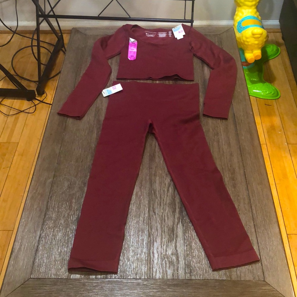 NWT Juniors Primark outfit Crop top tights that fit like  7/8 length-